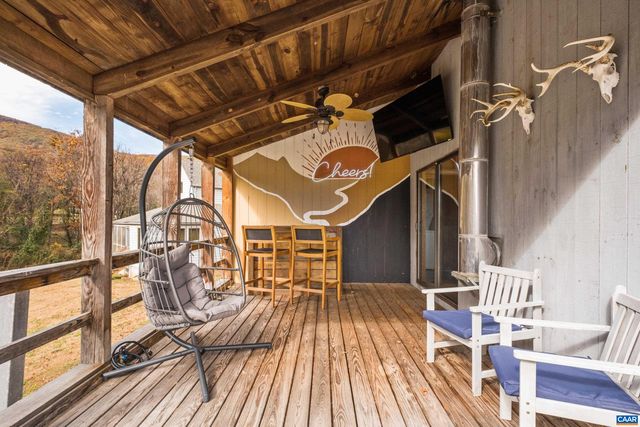 48 MEADOW LN, Nellysford, VA 22958