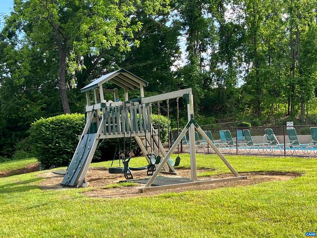 48 MEADOW LN, Nellysford, VA 22958