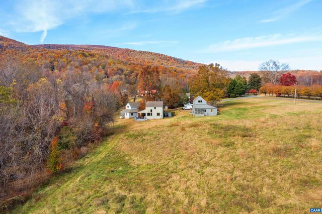 48 MEADOW LN, Nellysford, VA 22958