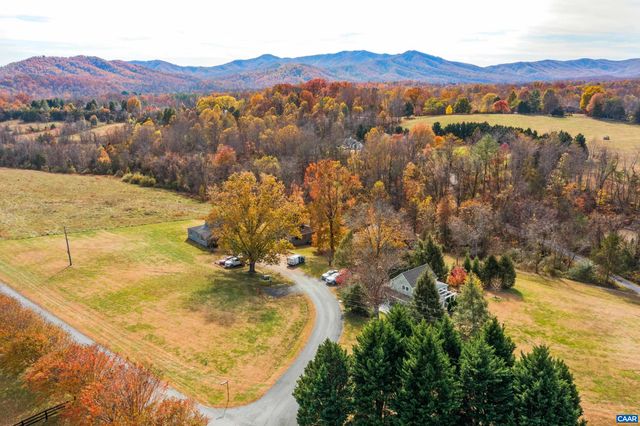 48 MEADOW LN, Nellysford, VA 22958