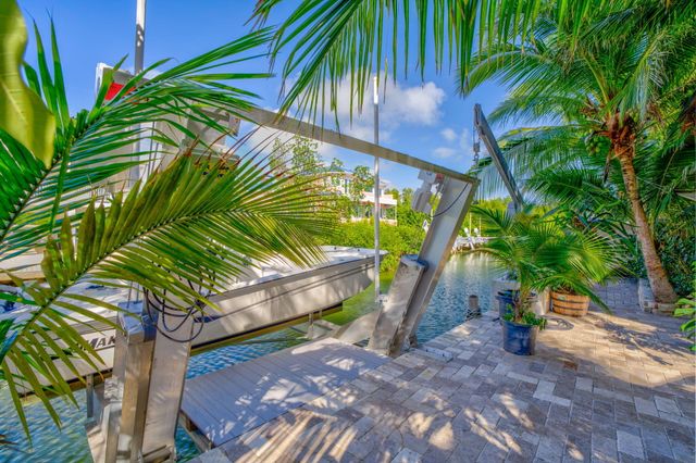 23941 Henry Street, Summerland Key, FL 33042