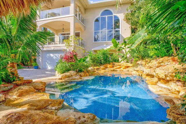 23941 Henry Street, Summerland Key, FL 33042