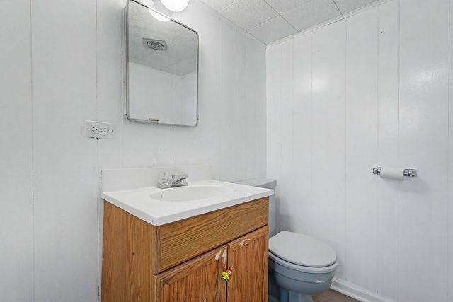9256 S CALUMET Avenue, Chicago, IL 60619