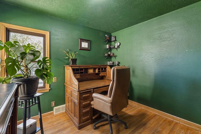 1804 7th Street E, Saint Paul, MN 55119