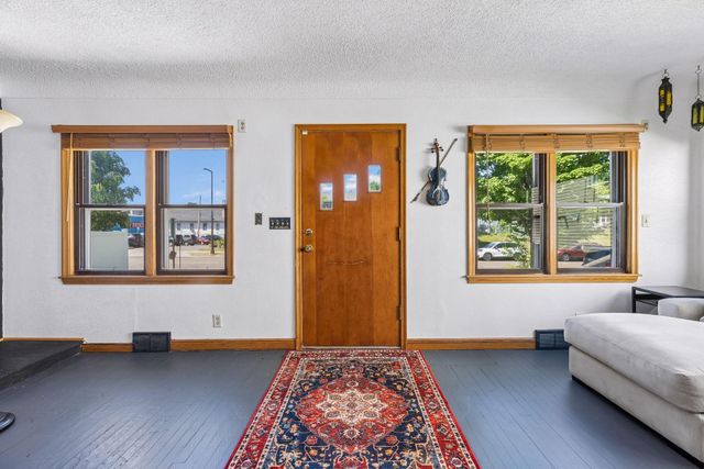 1804 7th Street E, Saint Paul, MN 55119