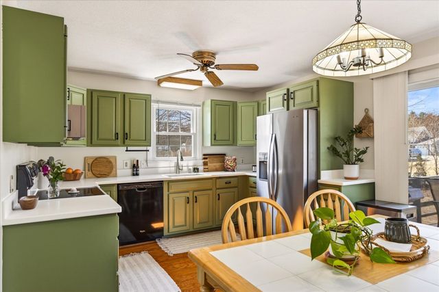 681 Colonial Drive, Hartford, VT 05001