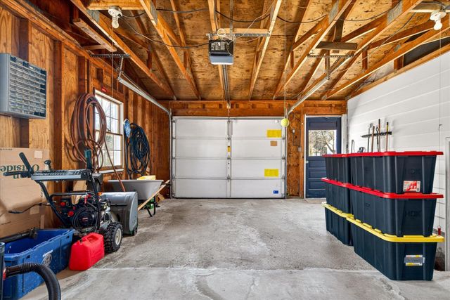 681 Colonial Drive, Hartford, VT 05001