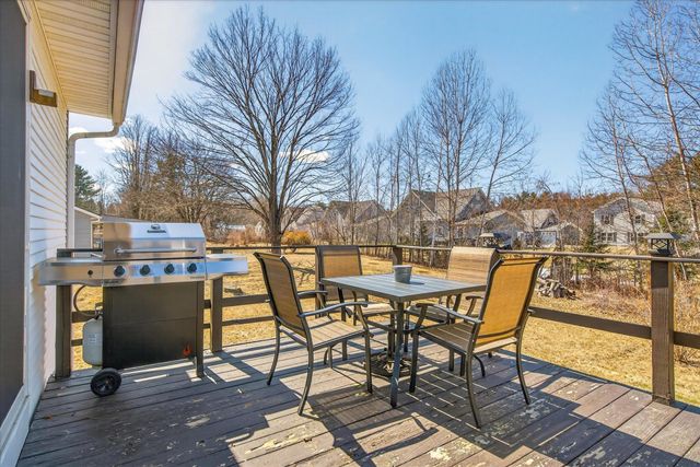 681 Colonial Drive, Hartford, VT 05001
