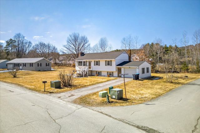 681 Colonial Drive, Hartford, VT 05001