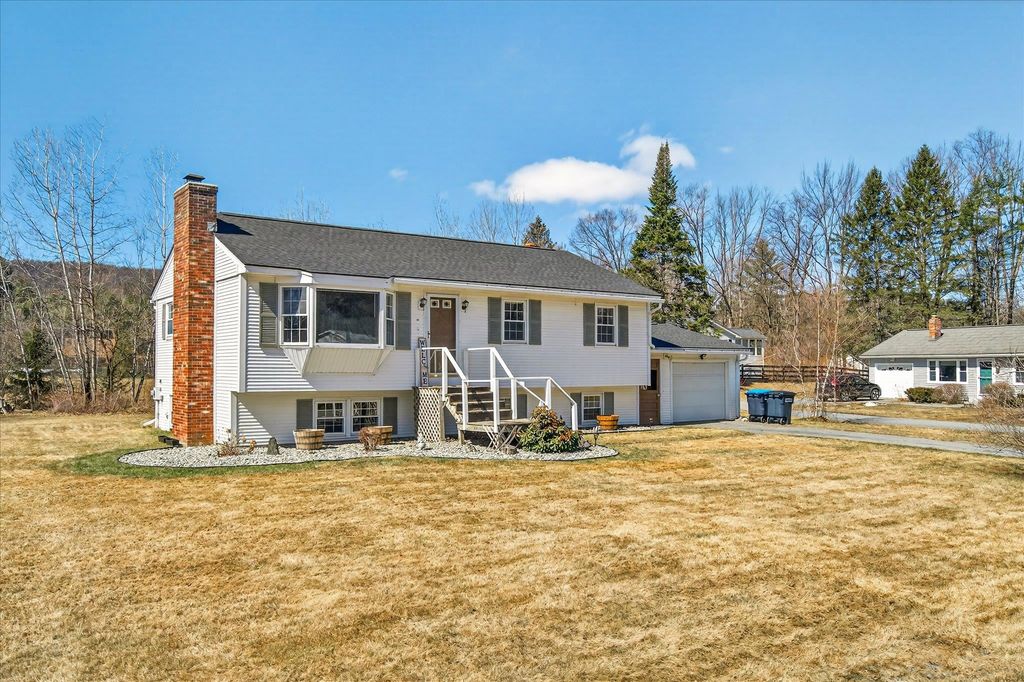 681 Colonial Drive, Hartford, VT 05001