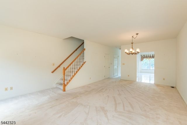 305 Cambridge Dr 305, Butler Boro, NJ 07405