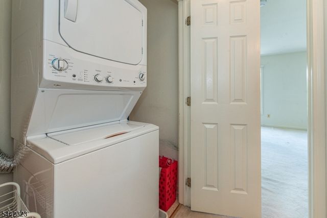 305 Cambridge Dr 305, Butler Boro, NJ 07405