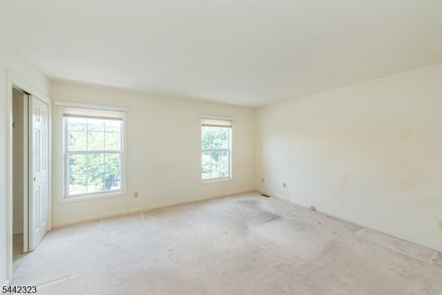 305 Cambridge Dr 305, Butler Boro, NJ 07405