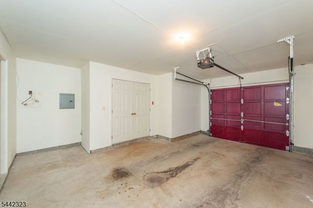 305 Cambridge Dr 305, Butler Boro, NJ 07405