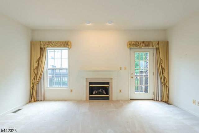 305 Cambridge Dr 305, Butler Boro, NJ 07405