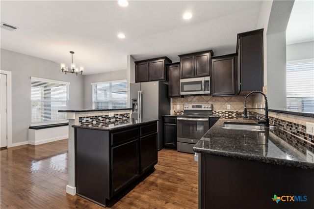 1227 Emerald Gate Drive, Temple, TX 76502