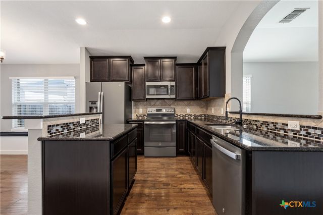 1227 Emerald Gate Drive, Temple, TX 76502