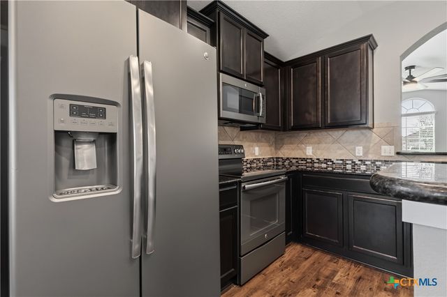 1227 Emerald Gate Drive, Temple, TX 76502