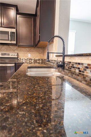 1227 Emerald Gate Drive, Temple, TX 76502