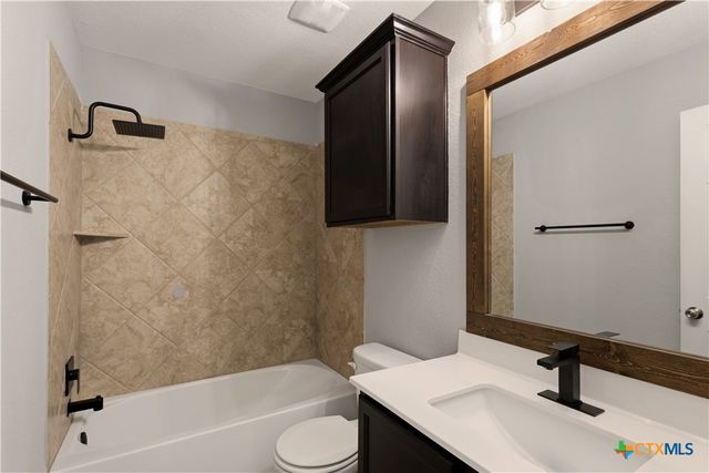 1227 Emerald Gate Drive, Temple, TX 76502