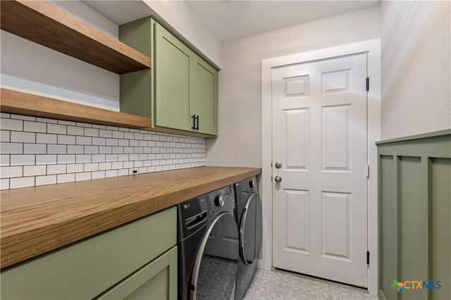 1227 Emerald Gate Drive, Temple, TX 76502