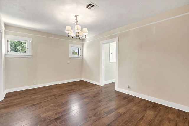 4338 E Grant Avenue, Fresno, CA 93702