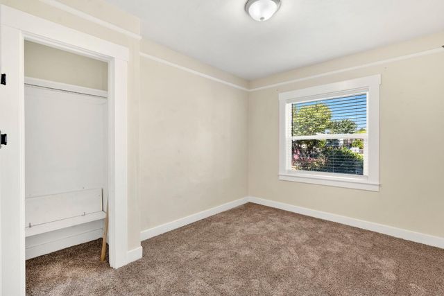 4338 E Grant Avenue, Fresno, CA 93702