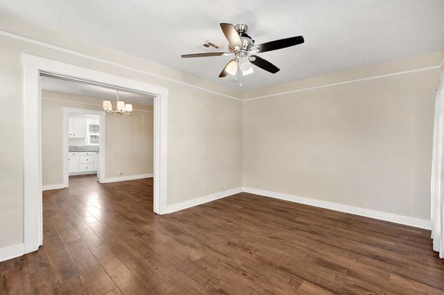 4338 E Grant Avenue, Fresno, CA 93702