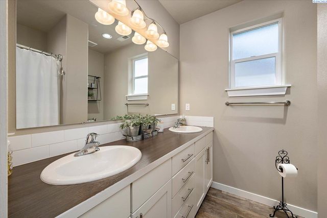 6006 Pimlico Dr., Pasco, WA 99301