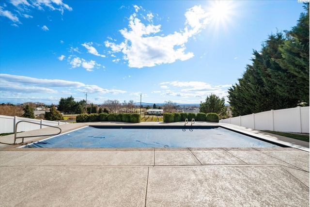 6006 Pimlico Dr., Pasco, WA 99301