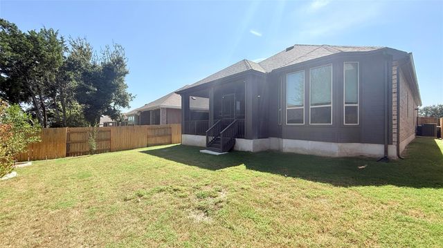428 Trailing Lantana LN, San Marcos, TX 78666