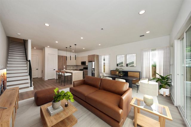 435 Neyland Street, Houston, TX 77022