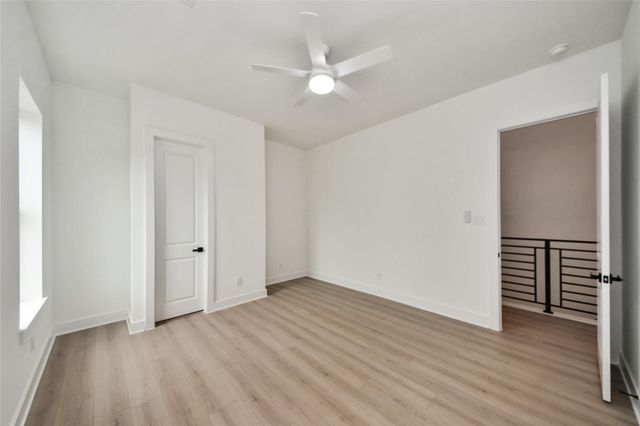 435 Neyland Street, Houston, TX 77022