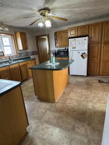 2126 200th Avenue, Reed City, MI 49677