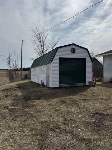 2126 200th Avenue, Reed City, MI 49677