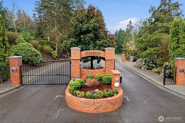 13023 167th Avenue NE, Redmond, WA 98052