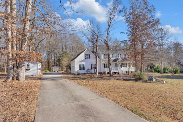 1206 Foxhaven Drive, Greensboro, NC 27455