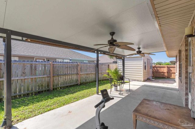 1863 Bay Pine Cir, Gulf Breeze, FL 32563