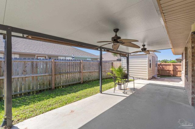 1863 Bay Pine Cir, Gulf Breeze, FL 32563