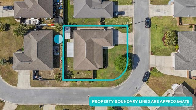 1863 Bay Pine Cir, Gulf Breeze, FL 32563