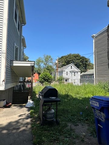 15 Ellington St., Boston, MA 02121