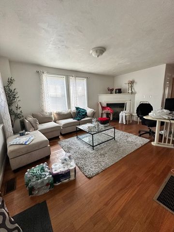 15 Ellington St., Boston, MA 02121