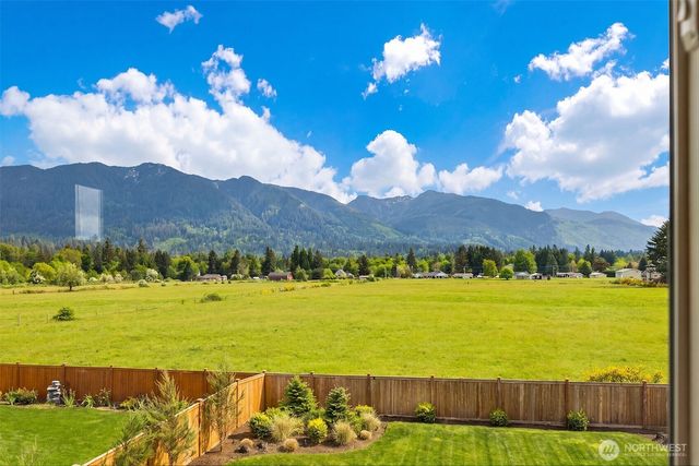 1503 Glacier Avenue SE, North Bend, WA 98045