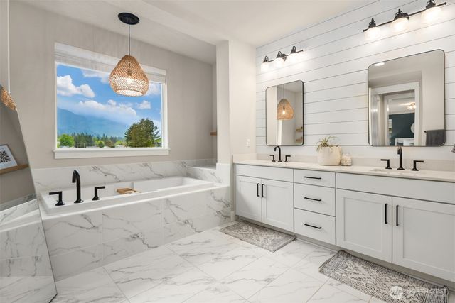 1503 Glacier Avenue SE, North Bend, WA 98045