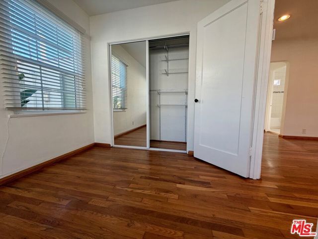 2517 20th C, Santa Monica, CA 90405