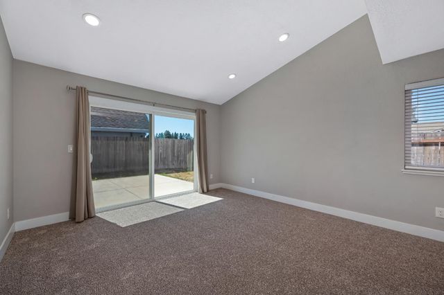 8139 Traver Ct, Sacramento, CA 95828