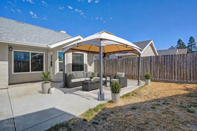 8139 Traver Ct, Sacramento, CA 95828