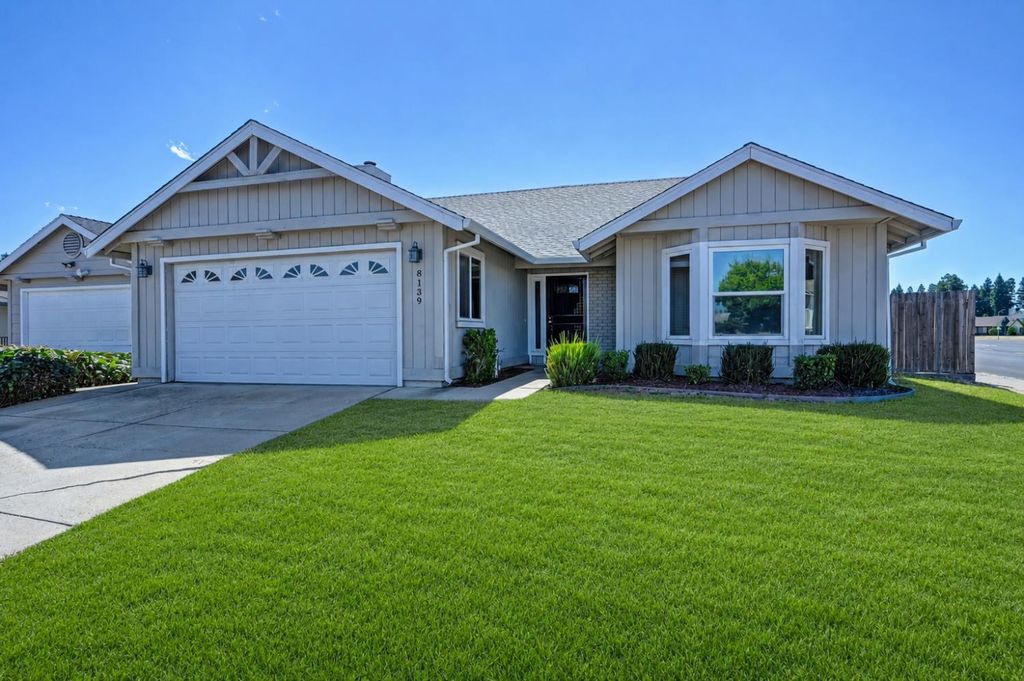 8139 Traver Ct, Sacramento, CA 95828