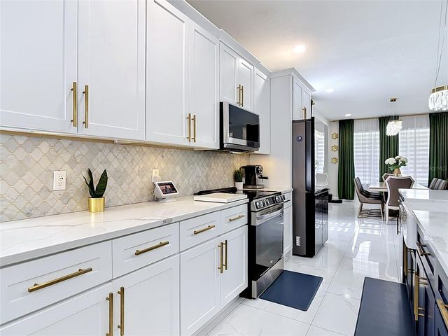 168 BRADWICK CIRCLE, Debary, FL 32713