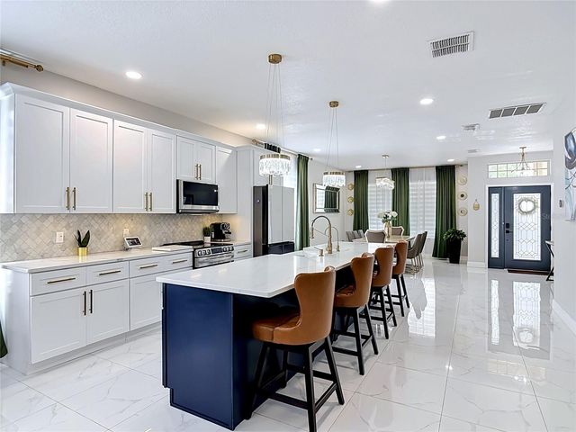 168 BRADWICK CIRCLE, Debary, FL 32713